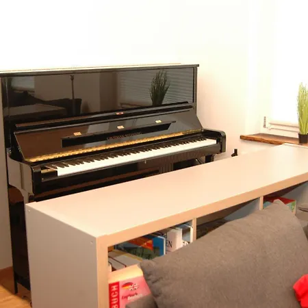 Apartmán Mit Lounge Und Klavier Argenbuhl